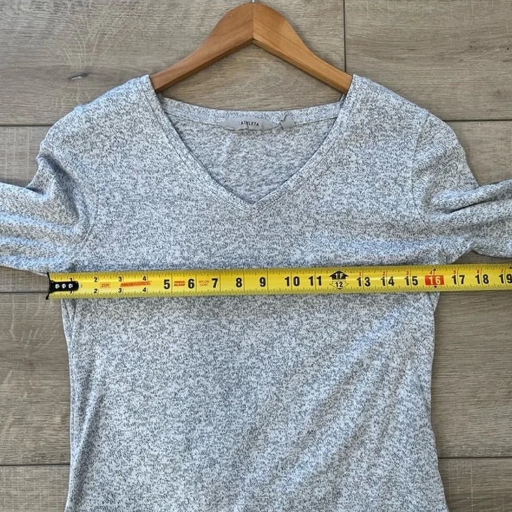 Athleta Heather Gray Luxe Cutout Pose Long Sleeve Top - Picture 8 of 9